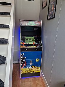 A-G 19 LCD arcade met 60 GAMES 'SPACE INVADER' 11